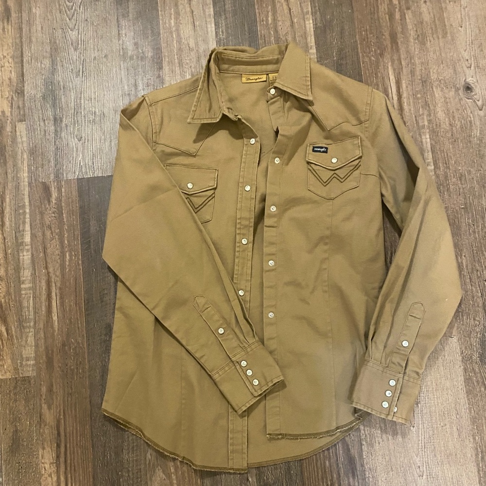 Wrangler snap shirt/ Small/ long sleeve